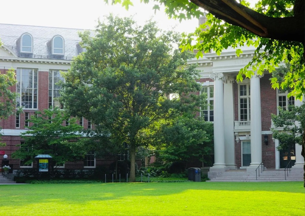 Harvard Radcliffe Institute building and lawn